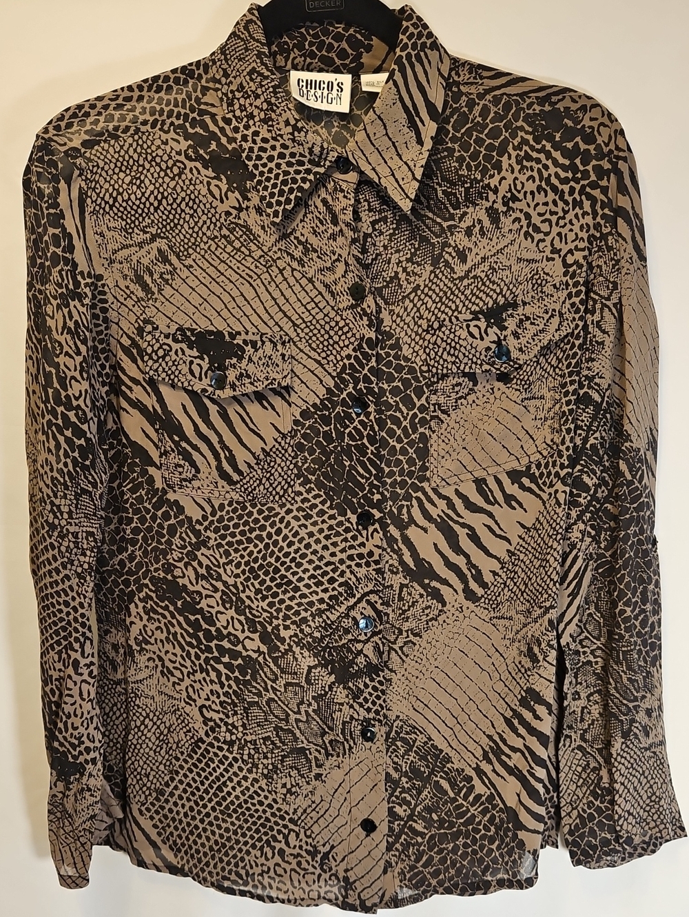 Vintage Chico's Design Womens 0 100% Silk Animal Print Button Down Shirt